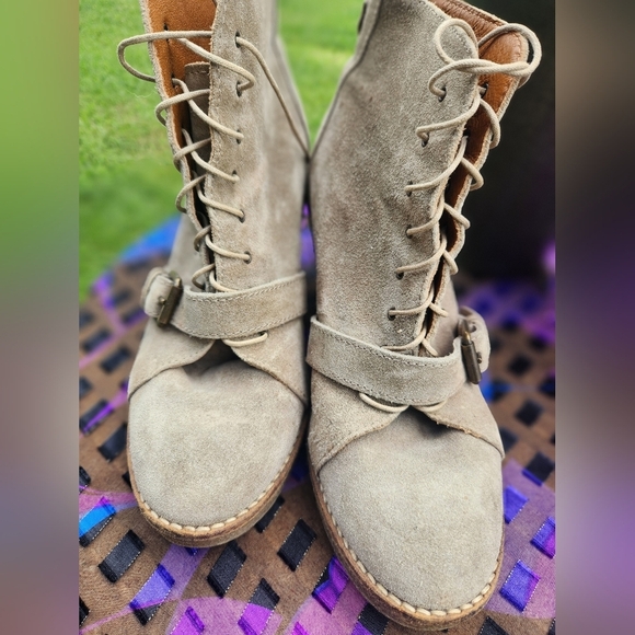 Madewell Suede Lace Up WEDGE Booties MONK strap Buckle 3.5" HEIGHT SZ 9.5 - Picture 4 of 15